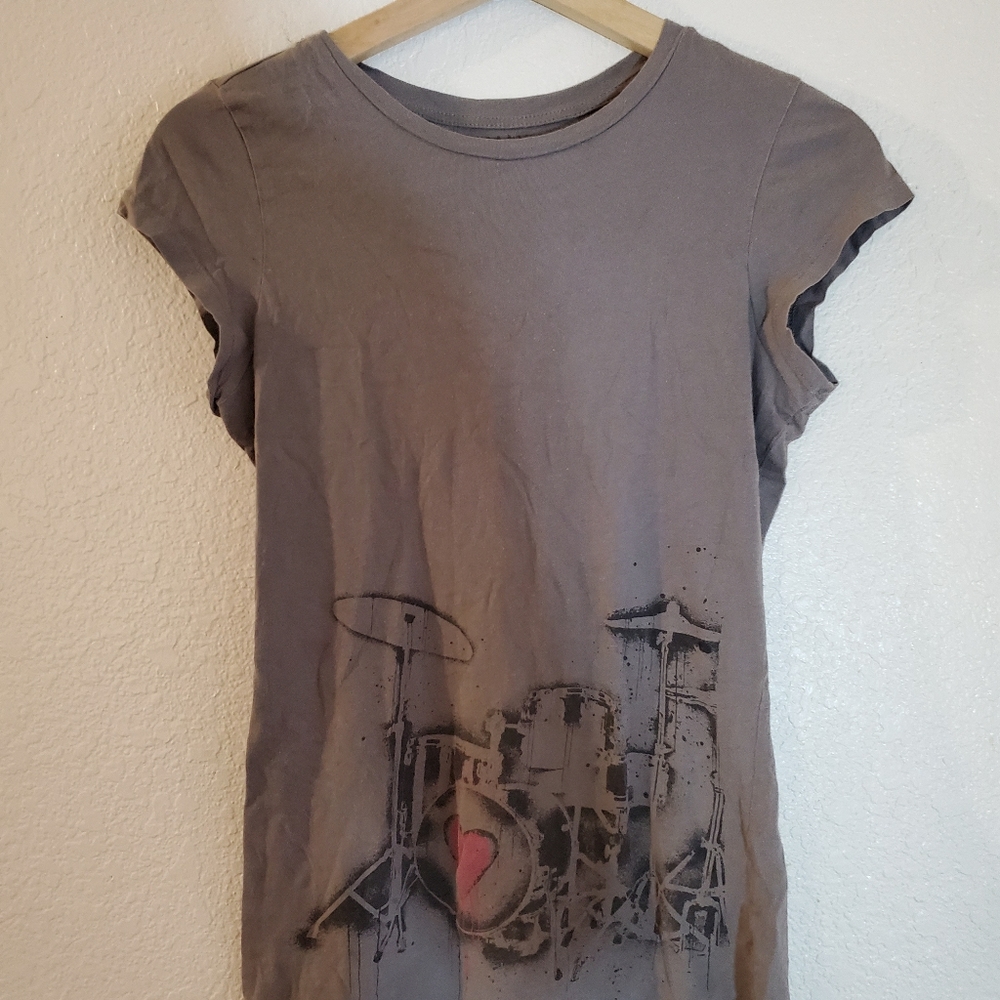 Grey graphic t-shirt